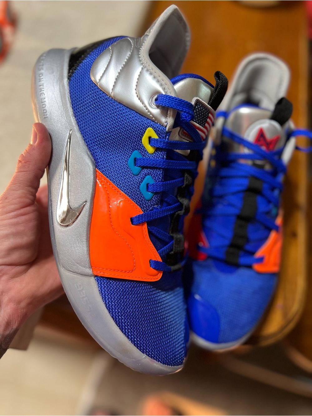 Nike Paul George “ NASA “ size 10.5